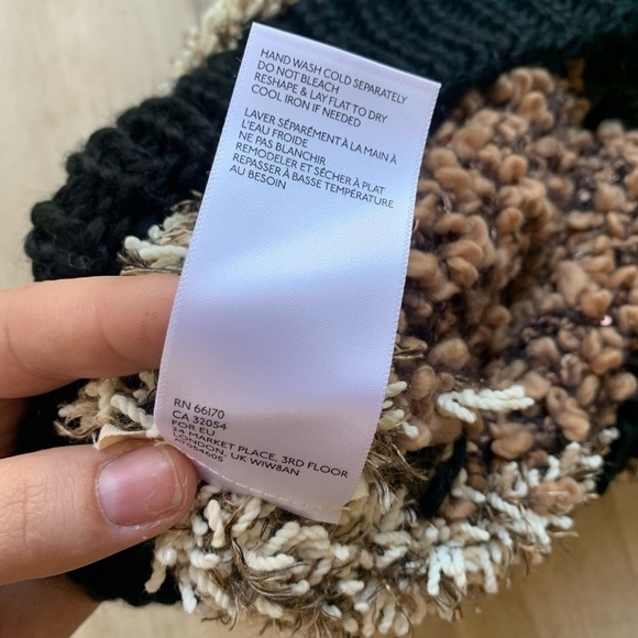 Anthropologie Sleeping On Snow Black Brown And Cream Fuzzy Infinity Scarf - Picture 6 of 7